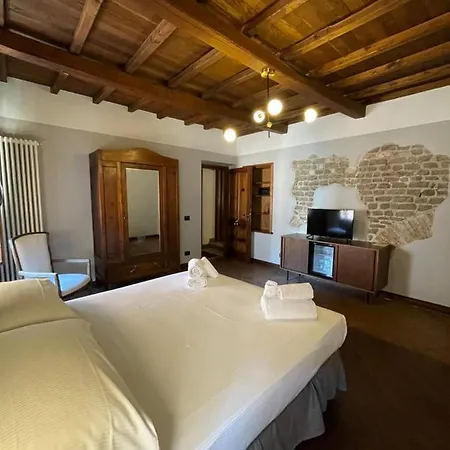 Al Palazzetto 3*