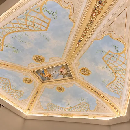 Al Palazzetto 4* 티볼리