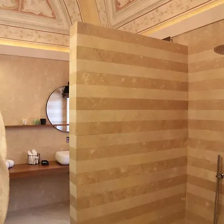 Al Palazzetto Couette-café Tivoli