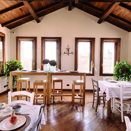 Al Palazzetto Couette-café 3*