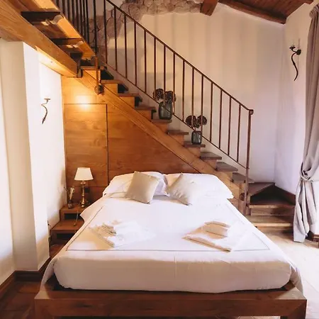 Bed & Breakfast Al Palazzetto 4*
