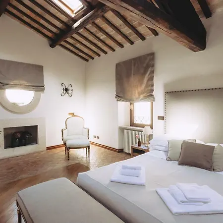 Al Palazzetto 4* 티볼리